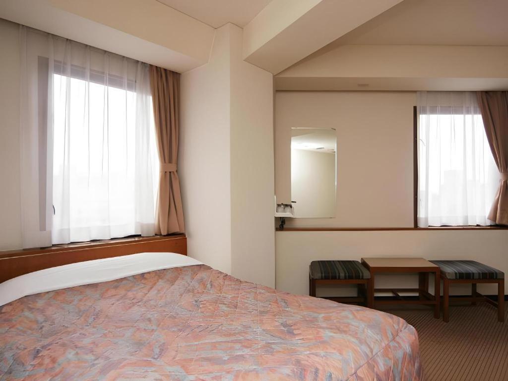 Marroad Inn Tokyo Fuchū Exteriör bild